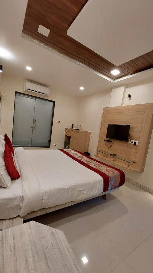 Onella Regency Hotell Panchgani Exteriör bild