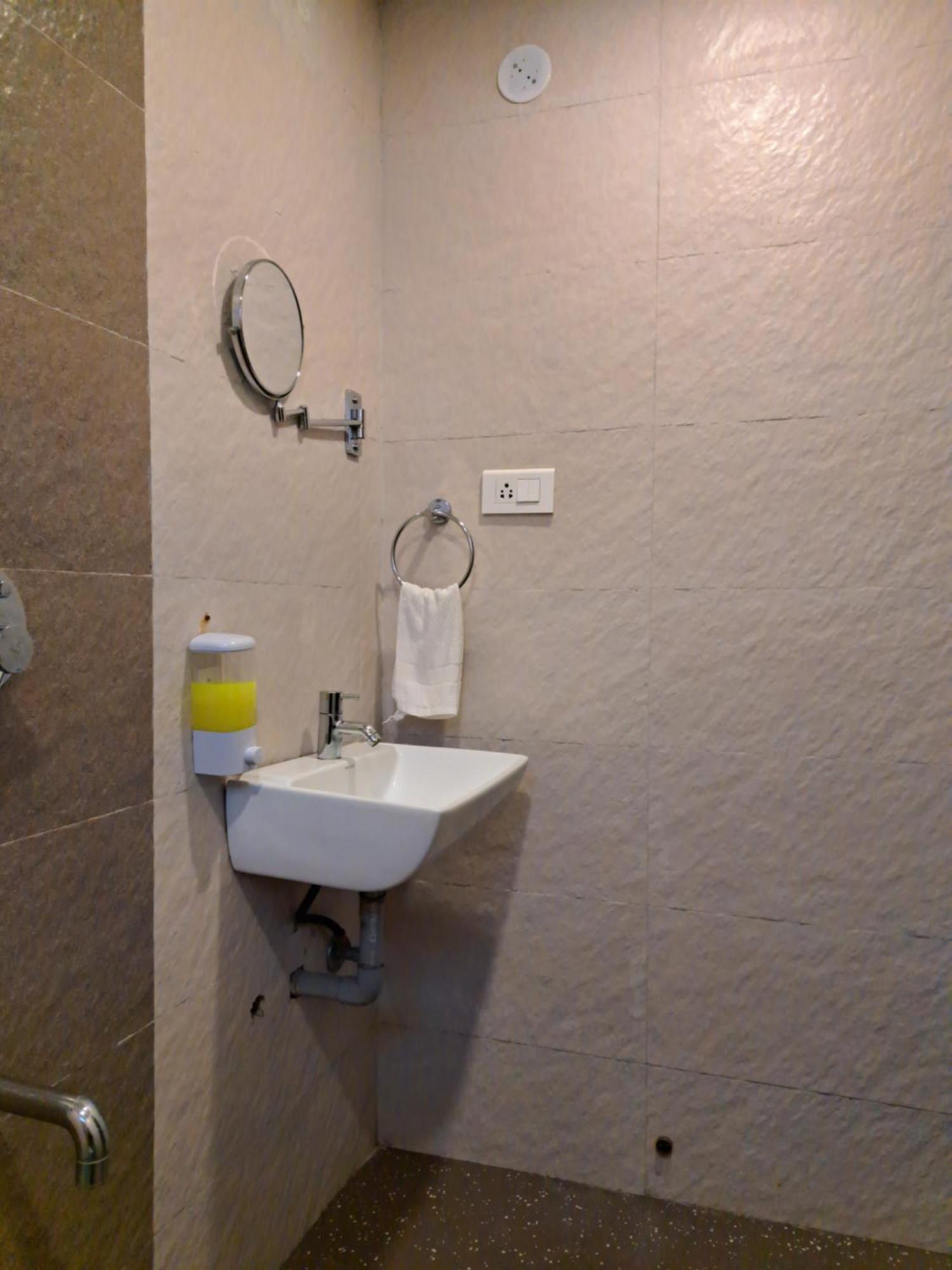 Onella Regency Hotell Panchgani Exteriör bild