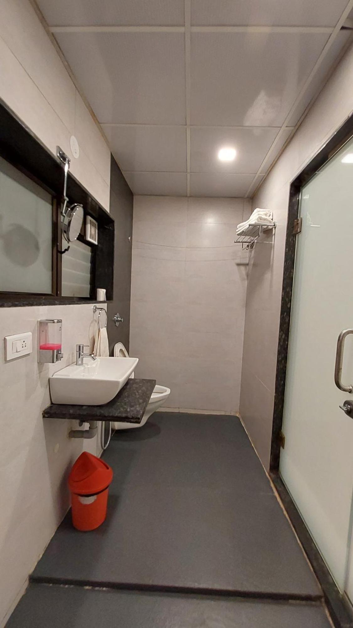 Onella Regency Hotell Panchgani Exteriör bild