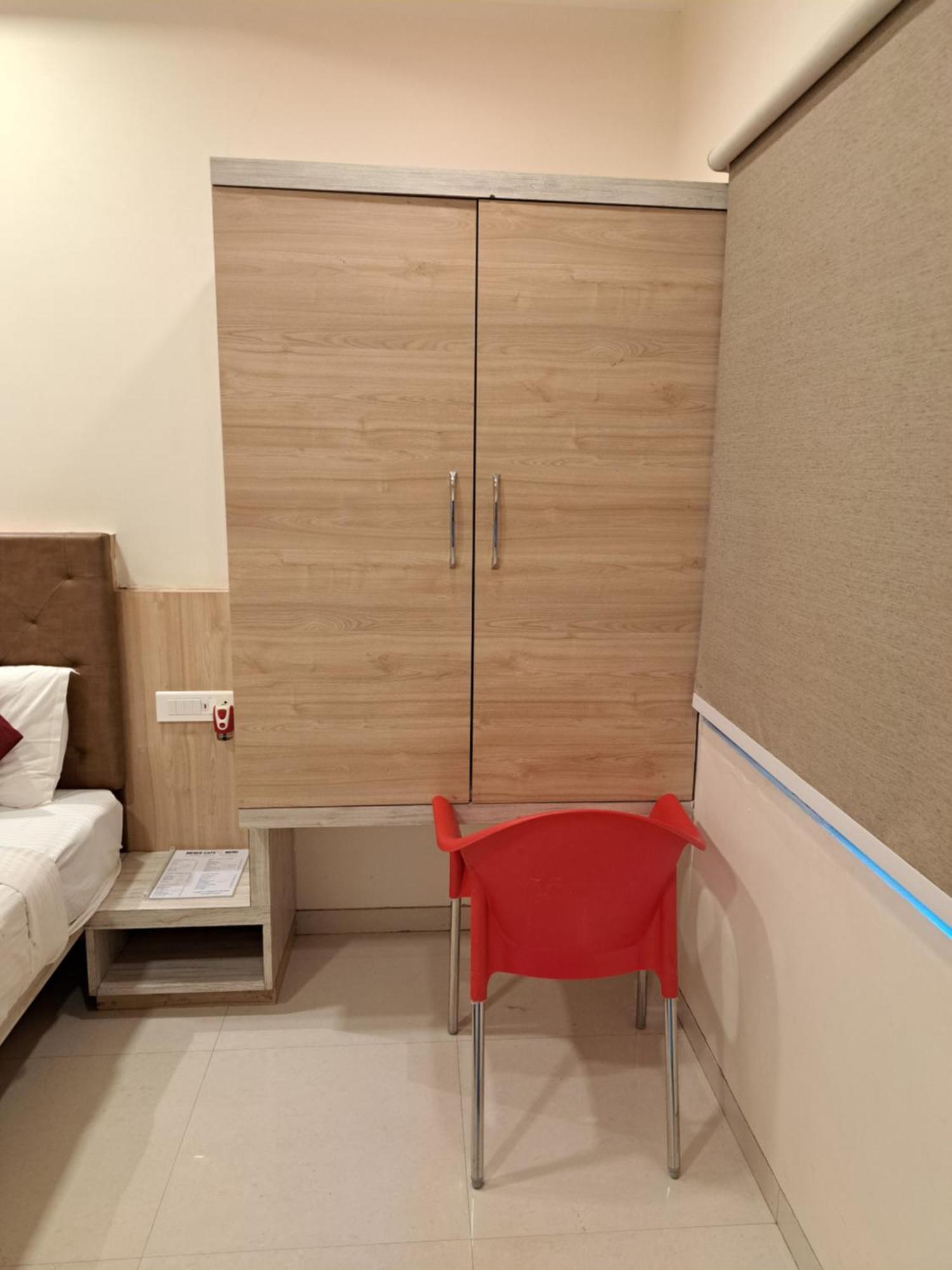 Onella Regency Hotell Panchgani Exteriör bild
